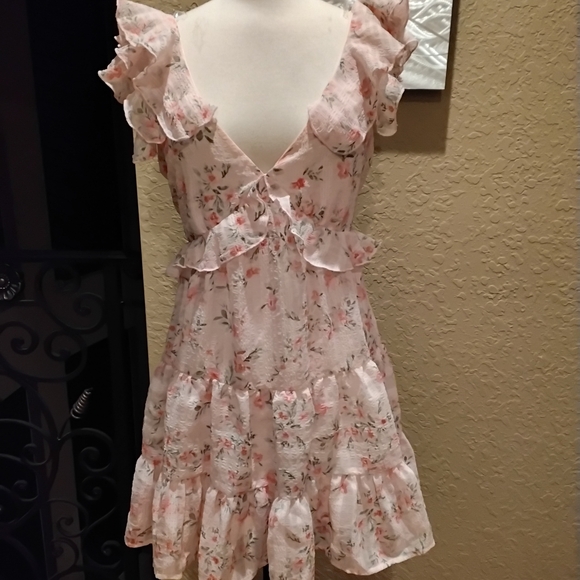 Floral Ruffle Dress - Picture 2 of 6